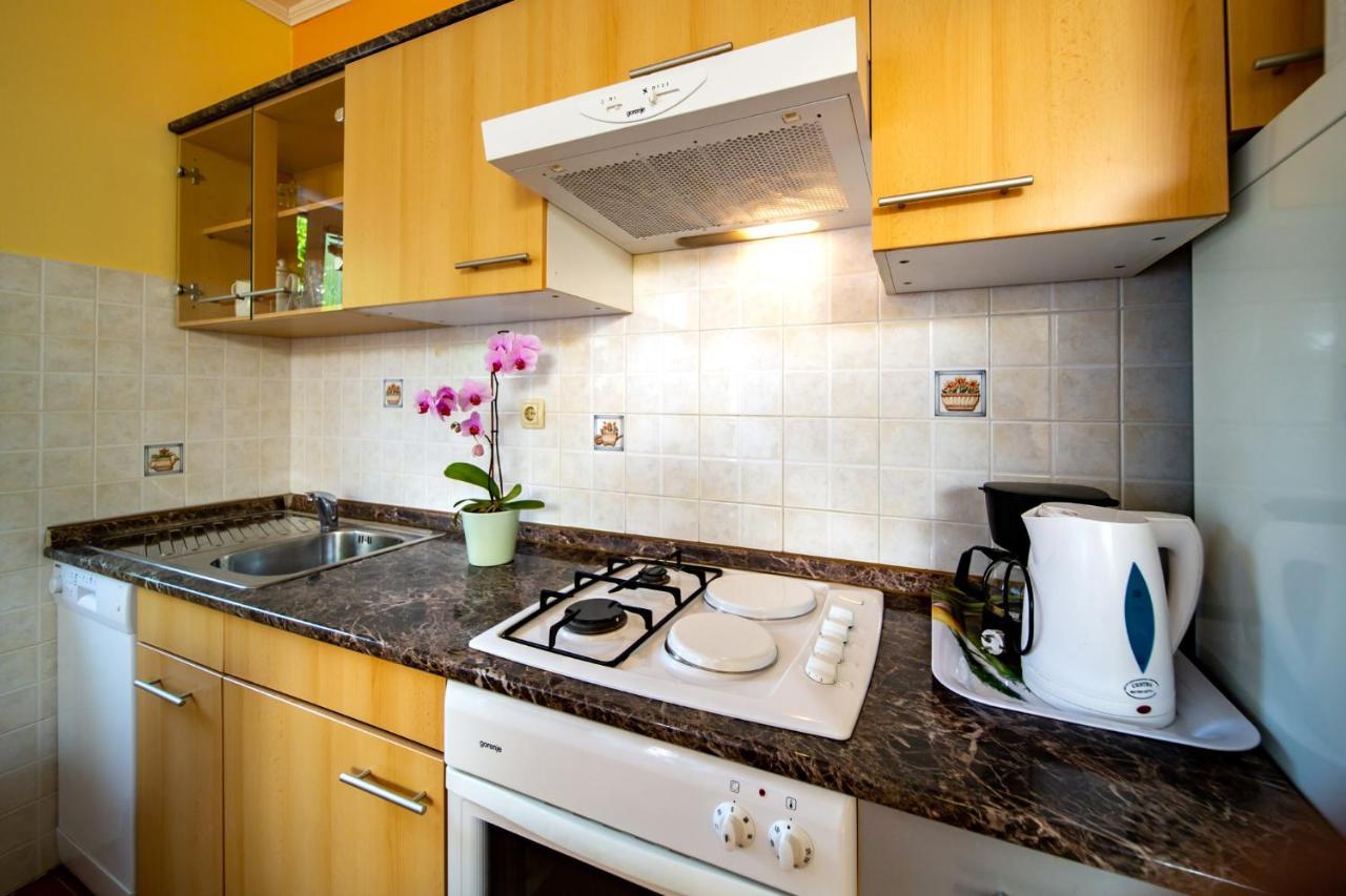 Kastell Apartments โลปาร์ ภายนอก รูปภาพ