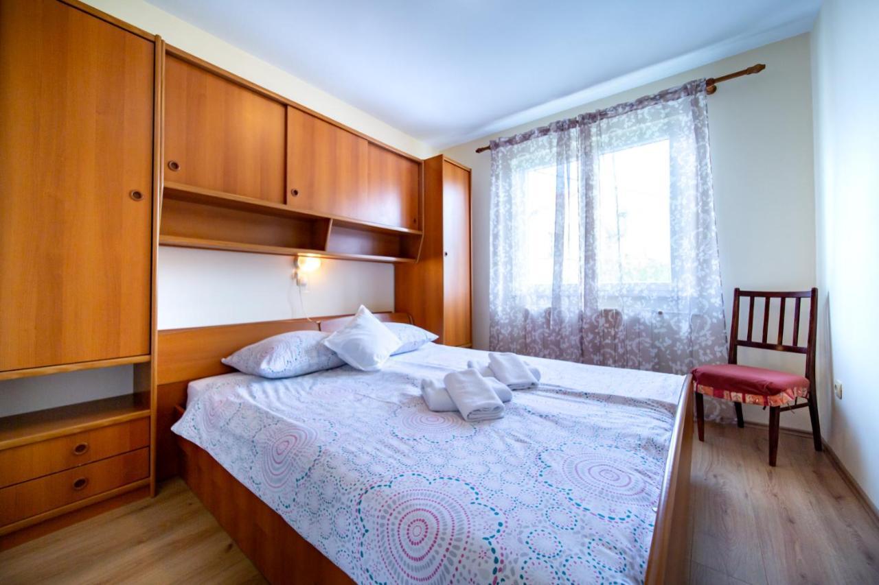 Kastell Apartments โลปาร์ ภายนอก รูปภาพ