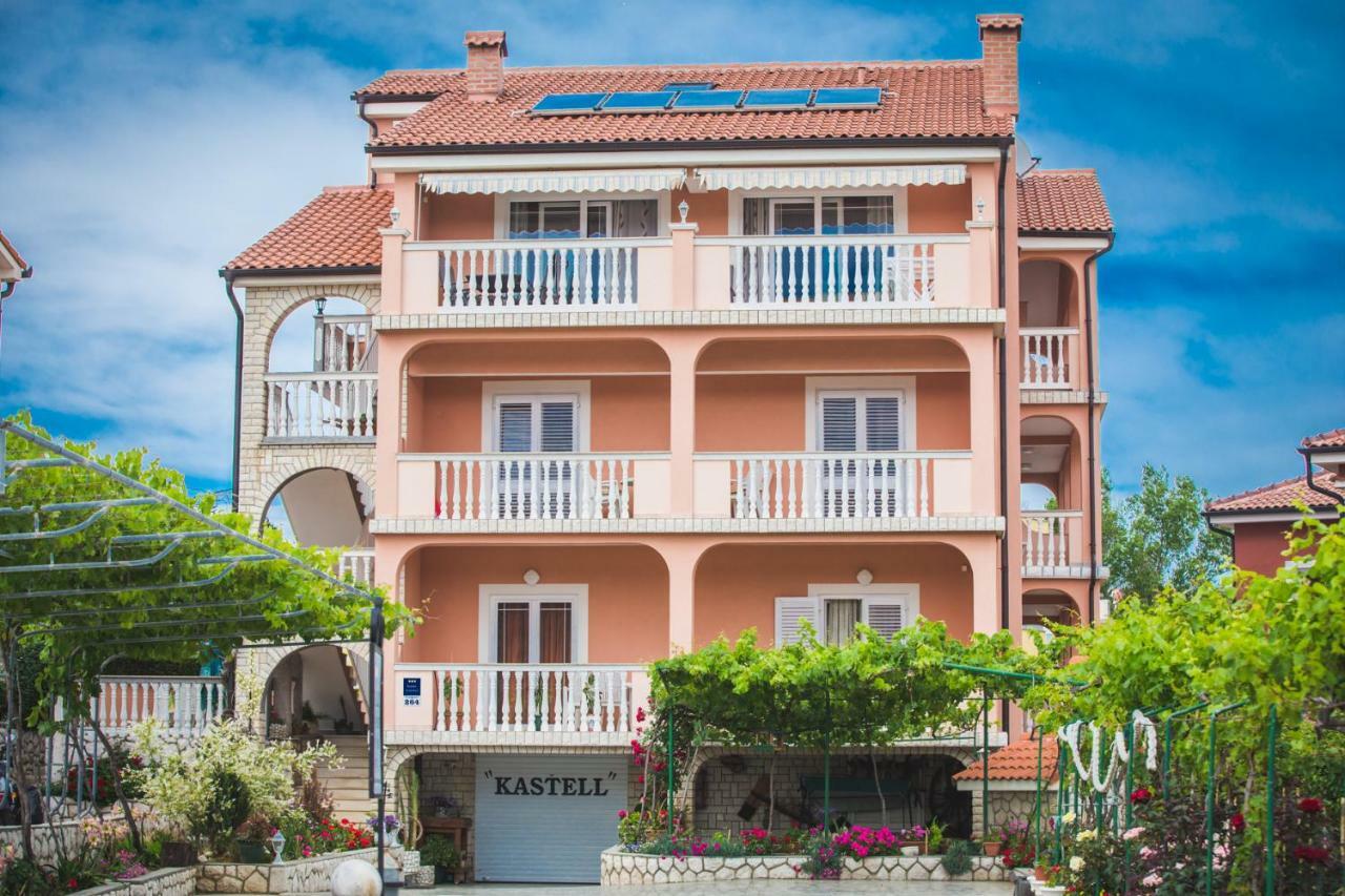 Kastell Apartments โลปาร์ ภายนอก รูปภาพ